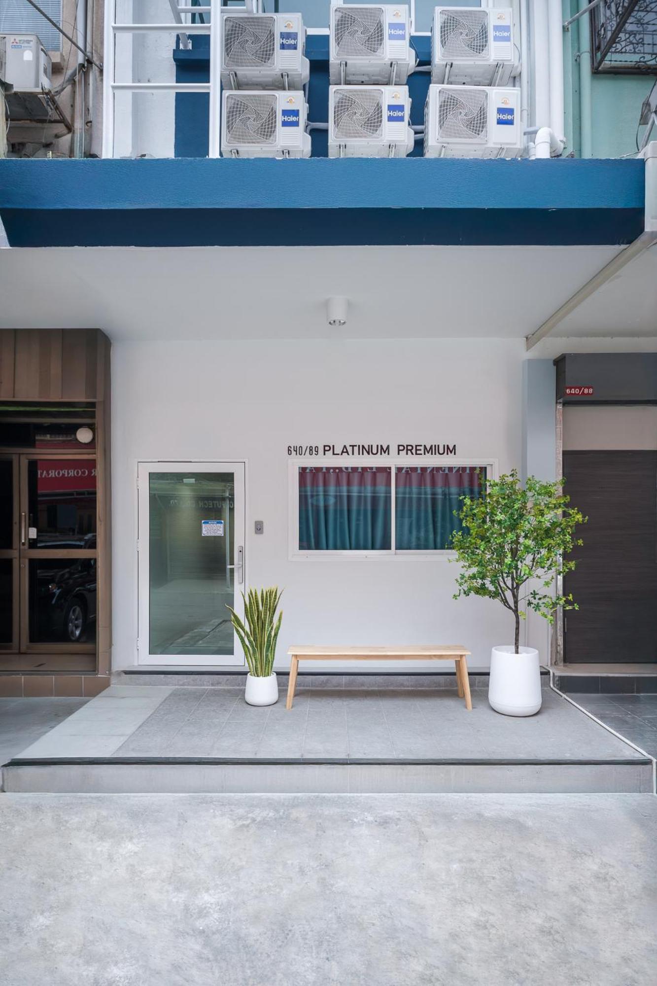 Platinum Premium Deluxe Apartments Bangkok Exteriör bild